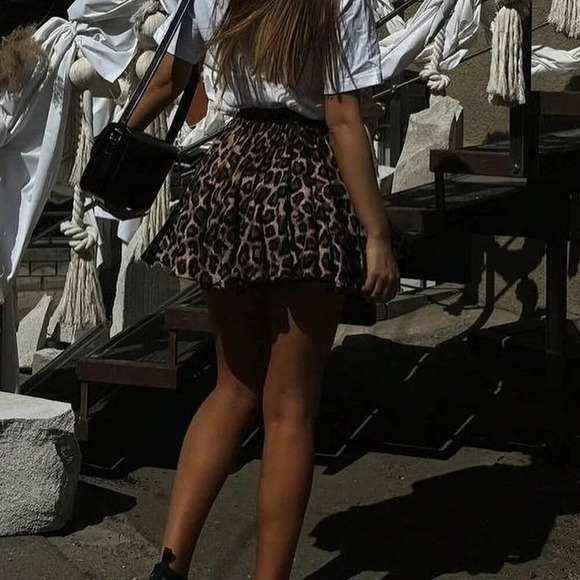 Coffee Brown Casual Women's Leopard Print Mini Skirt - Picture 2 of 5